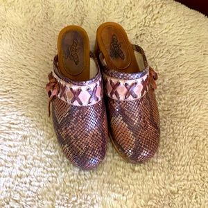 Freebird Woodstock leather clogs, 8.